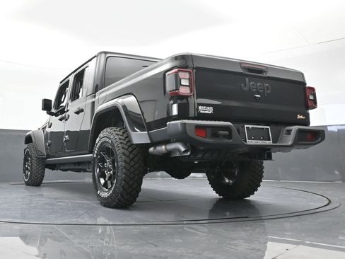 Used 2024 Jeep Gladiator Mojave AWD/4WD image 54