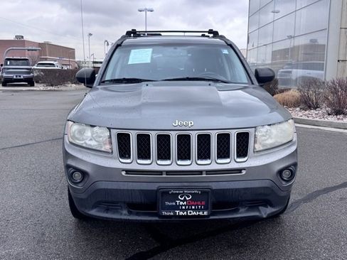 Used 2012 Jeep Compass Sport image 2