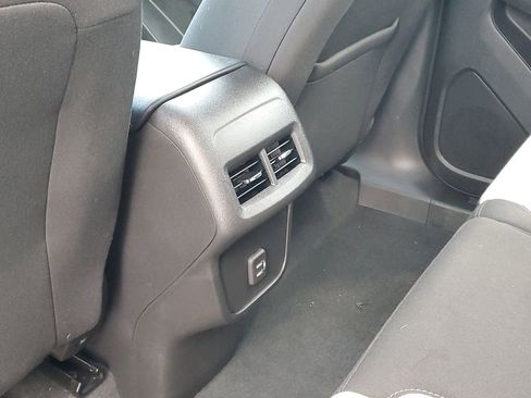 Used 2023 Chevrolet Equinox LS image 26