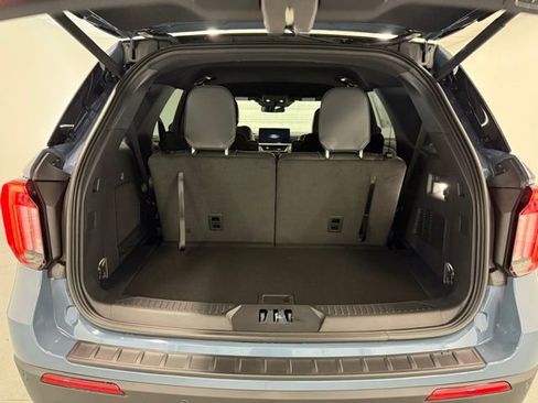 New 2026 Ford Explorer ST-Line w/ ST-Line Street Pack image 8