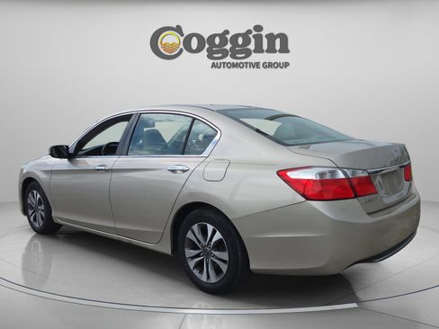 Used 2013 Honda Accord LX image 3