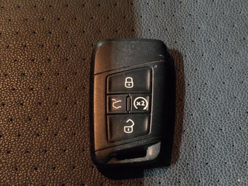 Used 2019 Volkswagen Jetta SE w/ Cold Weather Package image 32