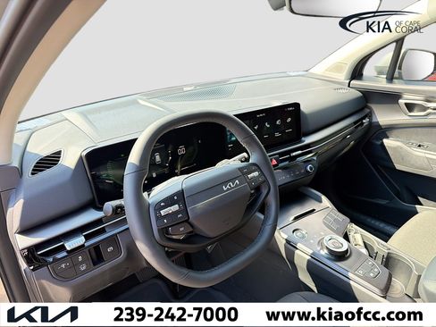 New 2026 Kia Sportage LX FWD image 22