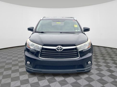 Used 2015 Toyota Highlander XLE AWD/4WD image 3
