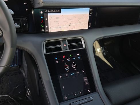 New 2025 Porsche Taycan image 20