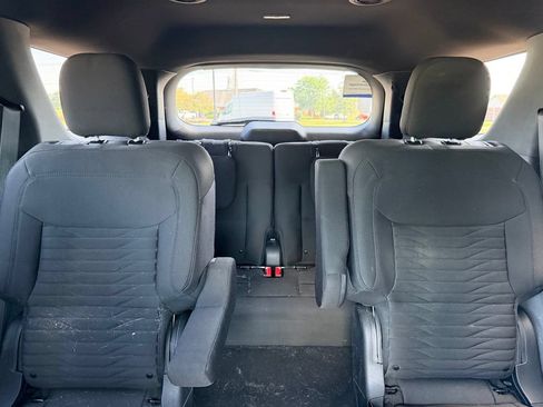 Used 2020 Ford Explorer XLT AWD/4WD image 14