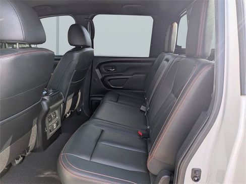 Used 2021 Nissan Titan PRO-4X w/ Pro-4x Convenience Package image 14