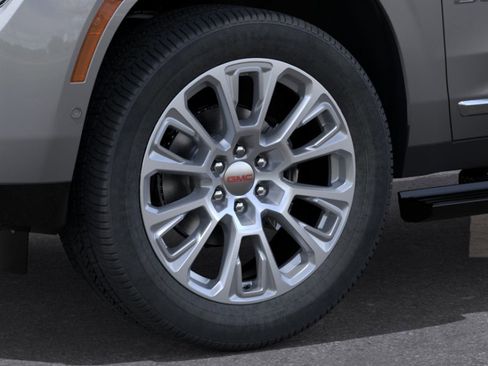 New 2026 GMC Yukon Denali w/ Sun & Power Step Package AWD/4WD image 9