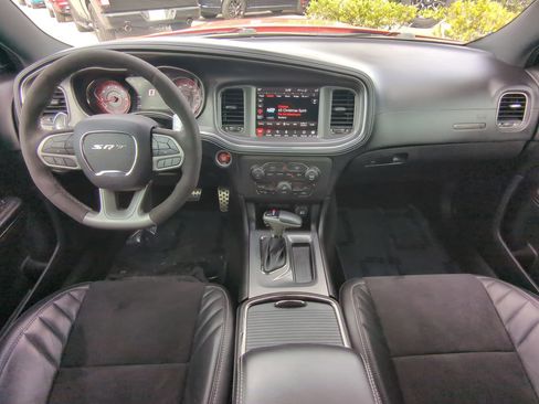 Used 2022 Dodge Charger SRT Hellcat w/ Harman/Kardon Audio Group image 15