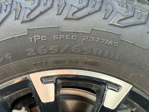 New 2026 Chevrolet Traverse Z71 w/ LPO, Floor Liner Package AWD/4WD image 31