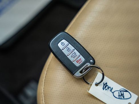 Used 2013 Hyundai Sonata Limited w/ Premium Pkg FWD image 44