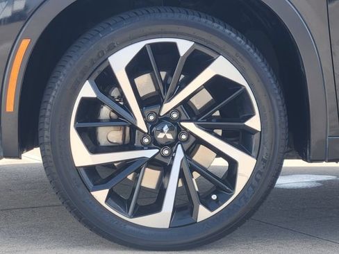 Used 2022 Mitsubishi Outlander SE FWD image 10