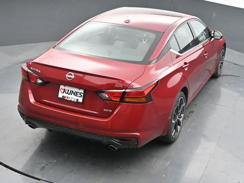 Used 2024 Nissan Altima 2.5 SR w/ SR Premium Package image 44