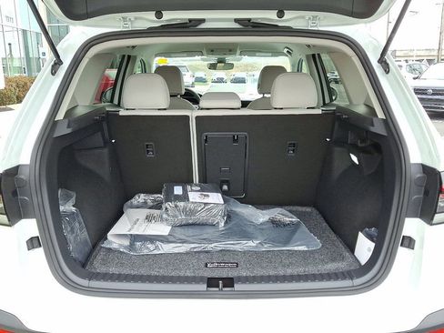 New 2026 Volkswagen Taos SE image 21