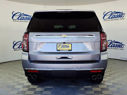 Used 2024 Chevrolet Tahoe Premier RWD image 4