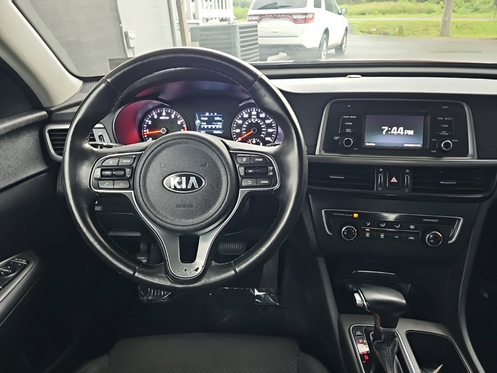 Used 2017 Kia Optima LX FWD image 17