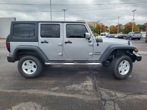 Used 2017 Jeep Wrangler Unlimited Sport w/ Quick Order Package 24S image 22