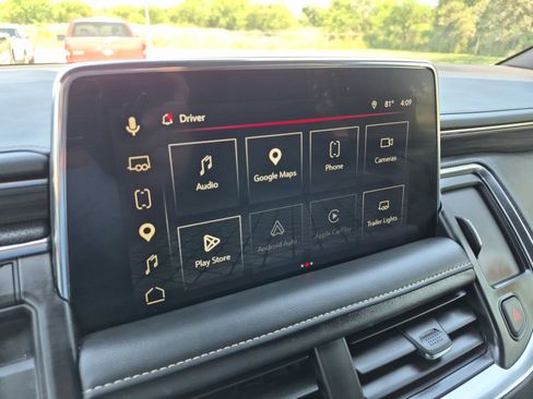 Used 2023 GMC Yukon SLT w/ SLT Luxury Package RWD image 16