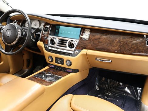 Used 2016 Rolls-Royce Ghost image 80