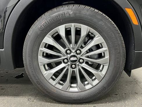 New 2025 Cadillac XT4 Premium Luxury w/ Cold Weather Package image 11