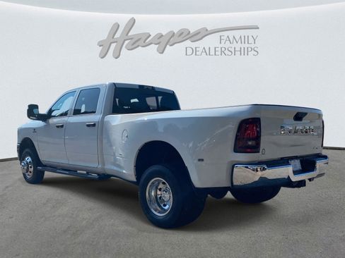 New 2026 RAM 3500 Tradesman image 25
