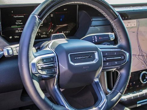 Used 2024 GMC Acadia Denali w/ Super Cruise Package image 28