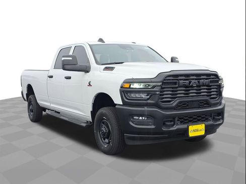New 2025 RAM 2500 Tradesman AWD/4WD image 2