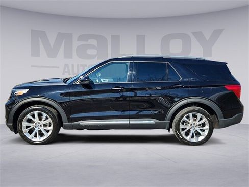 Certified 2023 Ford Explorer Platinum w/ Technology Package image 2