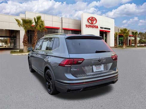 Used 2024 Volkswagen Tiguan SE R-Line image 6