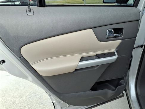 Used 2013 Ford Edge SEL image 24