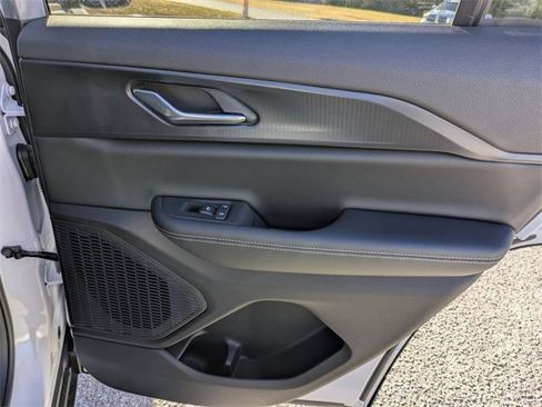 New 2025 Jeep Grand Cherokee Laredo image 40