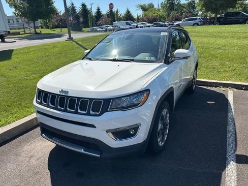 Used 2018 Jeep Compass Limited w/ Navigation Group AWD/4WD image 3