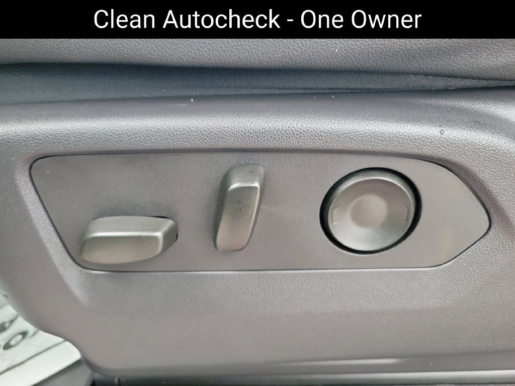 Used 2024 Chevrolet Silverado 2500 ZR2 w/ Technology Package AWD/4WD image 7