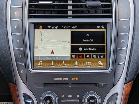 Used 2018 Lincoln MKX Reserve w/ Driver Assistance Package image 20