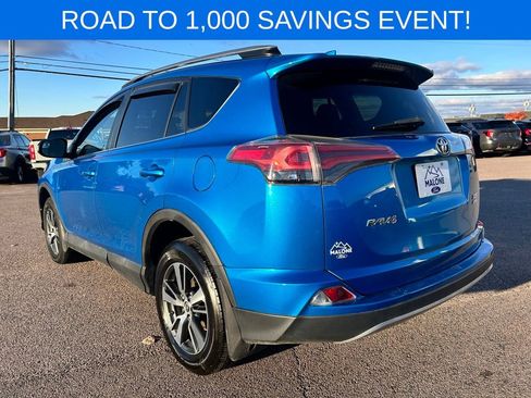 Used 2017 Toyota RAV4 XLE image 4