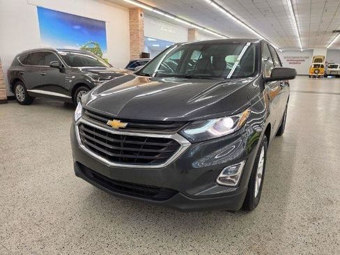 Used 2018 Chevrolet Equinox LS FWD image 1