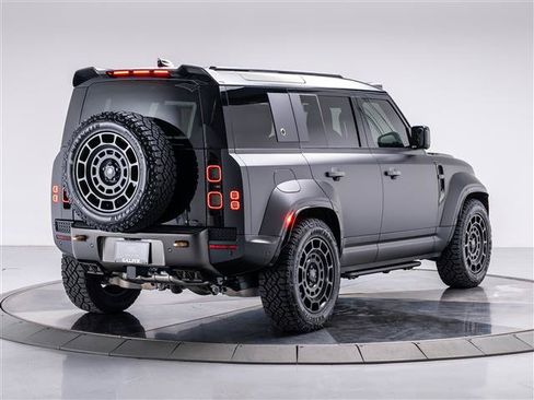Used 2025 Land Rover Defender 110 AWD/4WD image 5