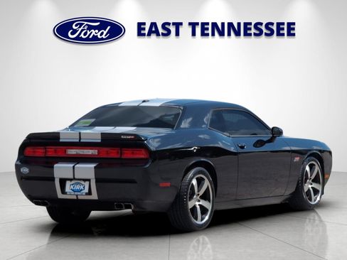 Used 2012 Dodge Challenger SRT8 RWD image 3