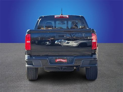 Used 2019 Chevrolet Colorado Z71 w/ Z71 Midnight Edition image 5