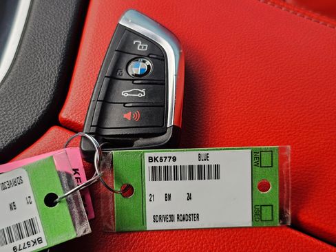 Used 2021 BMW Z4 sDrive30i w/ Executive Package image 30