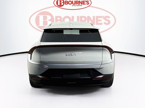 Used 2024 Kia EV6 Light AWD/4WD image 9