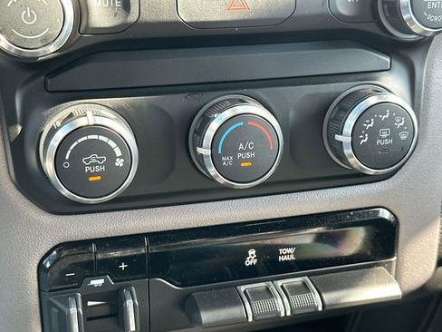 Used 2024 RAM 2500 Big Horn image 18