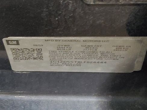 Used 2020 Chevrolet Malibu LT FWD image 33