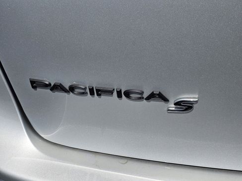 New 2026 Chrysler Pacifica Select w/ S Appearance Package image 10