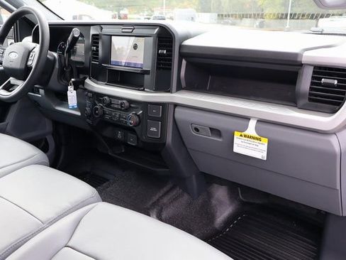 New 2026 Ford F550 4x4 Supercab Super Duty image 35
