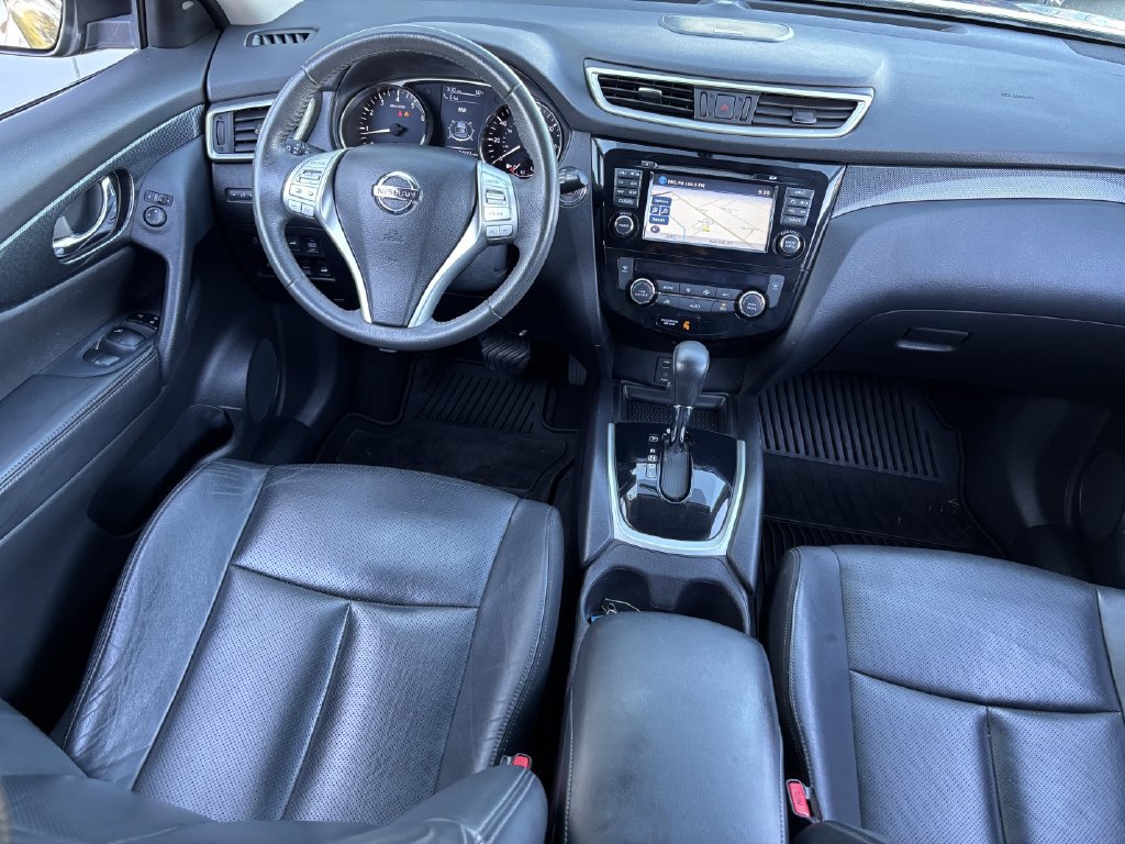 Used 2015 Nissan Rogue SL w/ SL Premium Package AWD/4WD image 19