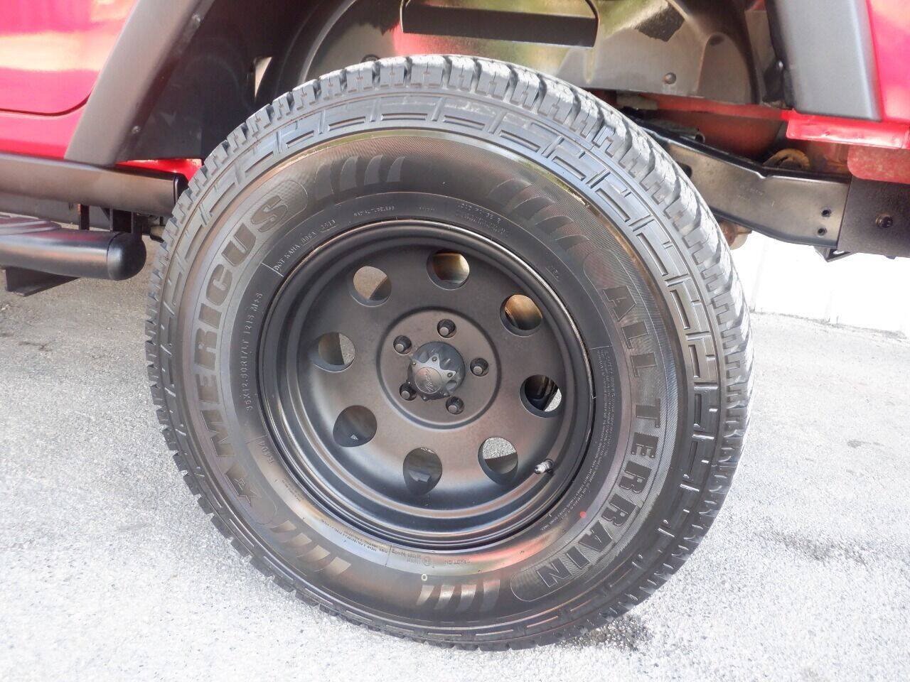 Used 2008 Jeep Wrangler Unlimited Rubicon w/ PWR Convenience Group AWD/4WD image 30