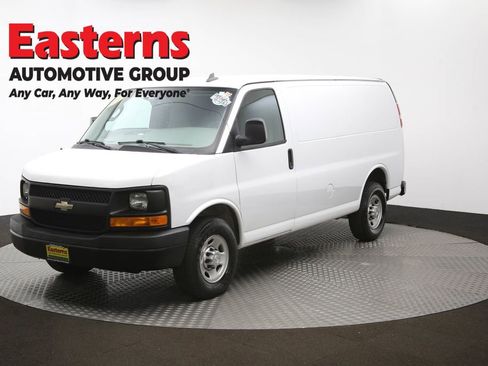 Used 2017 Chevrolet Express 2500 RWD image 55