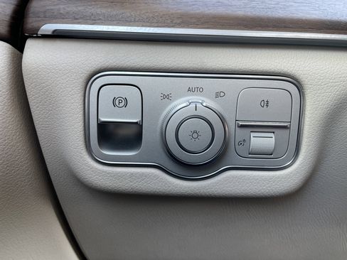 Certified 2024 Mercedes-Benz GLE 450 4MATIC image 23