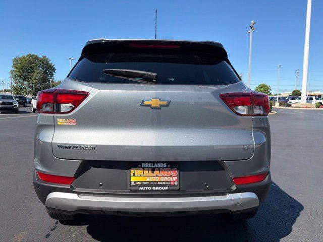 Used 2024 Chevrolet TrailBlazer LT w/ LT Cold Weather Package FWD image 6